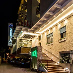 https://hotel-rivamare-lido-di-jesolo.hotelslidodijesolo.com