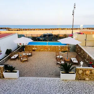 https://albachiara-guest-house.it-romehotels.com